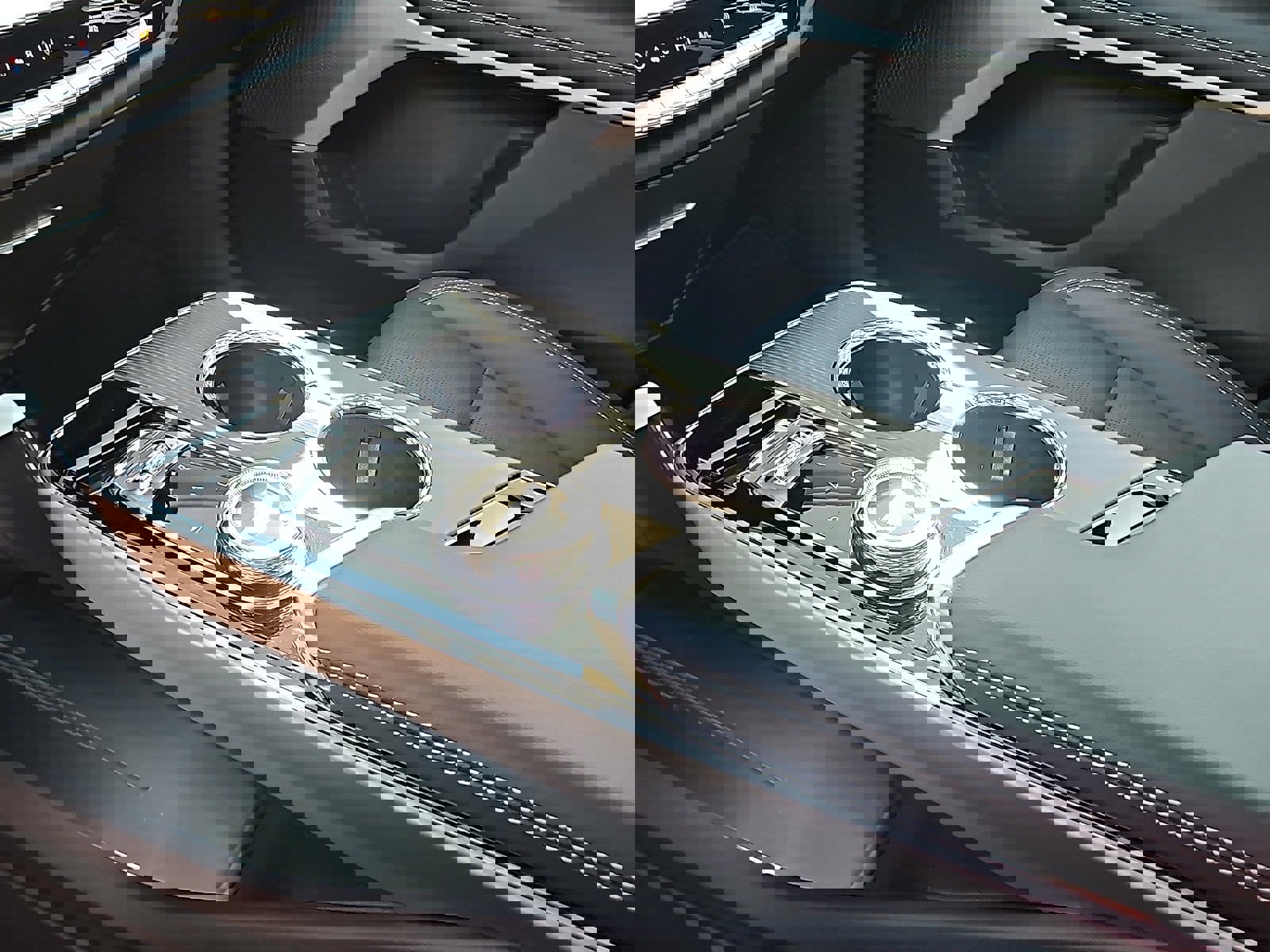 Certified 2024 Cadillac Lyriq Sport image 23