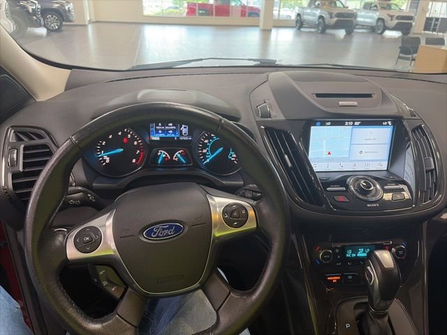 Used 2016 Ford Escape Titanium w/ Equipment Group 301A AWD/4WD image 18