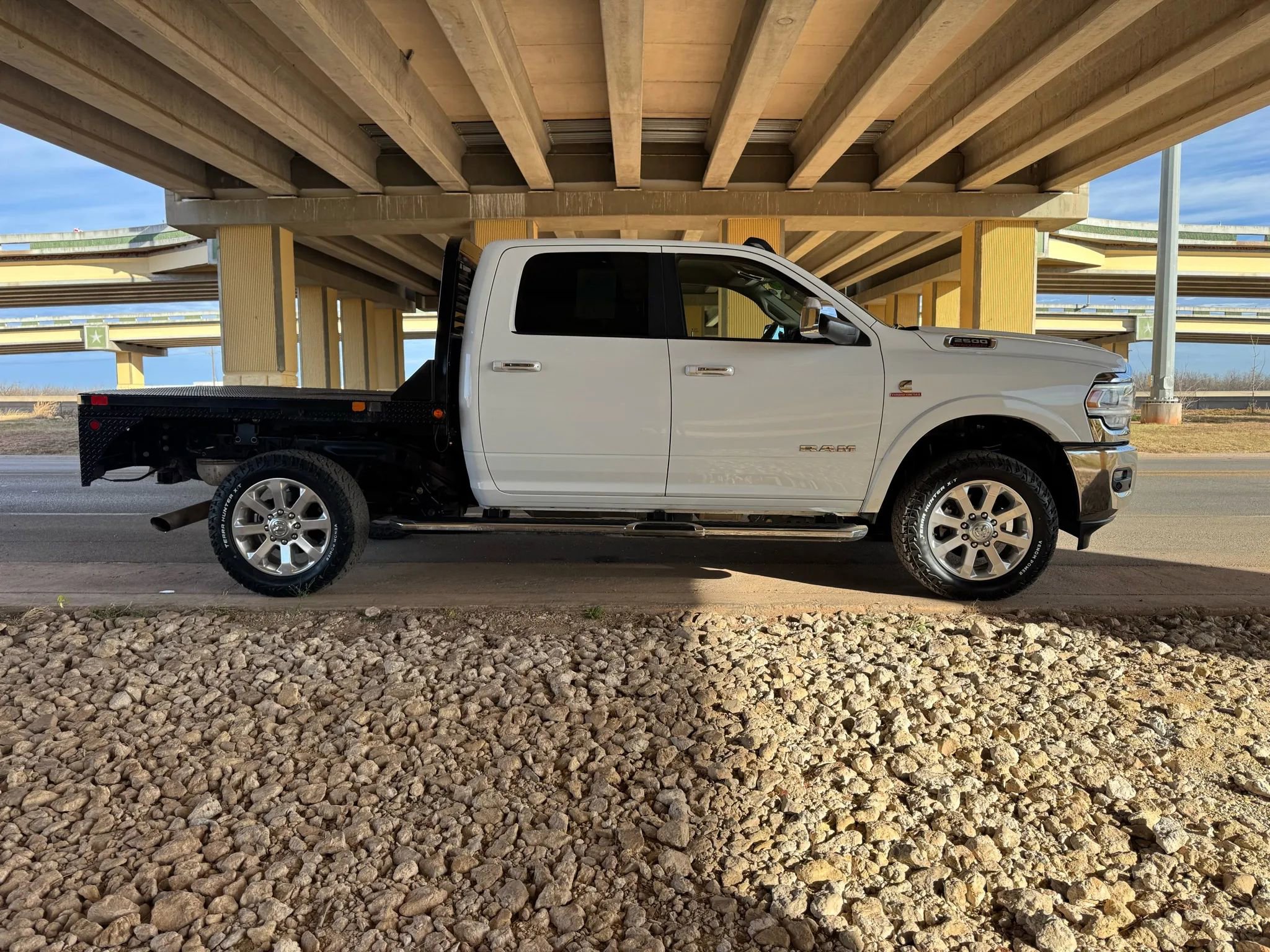 Used 2022 RAM 2500 Laramie image 2