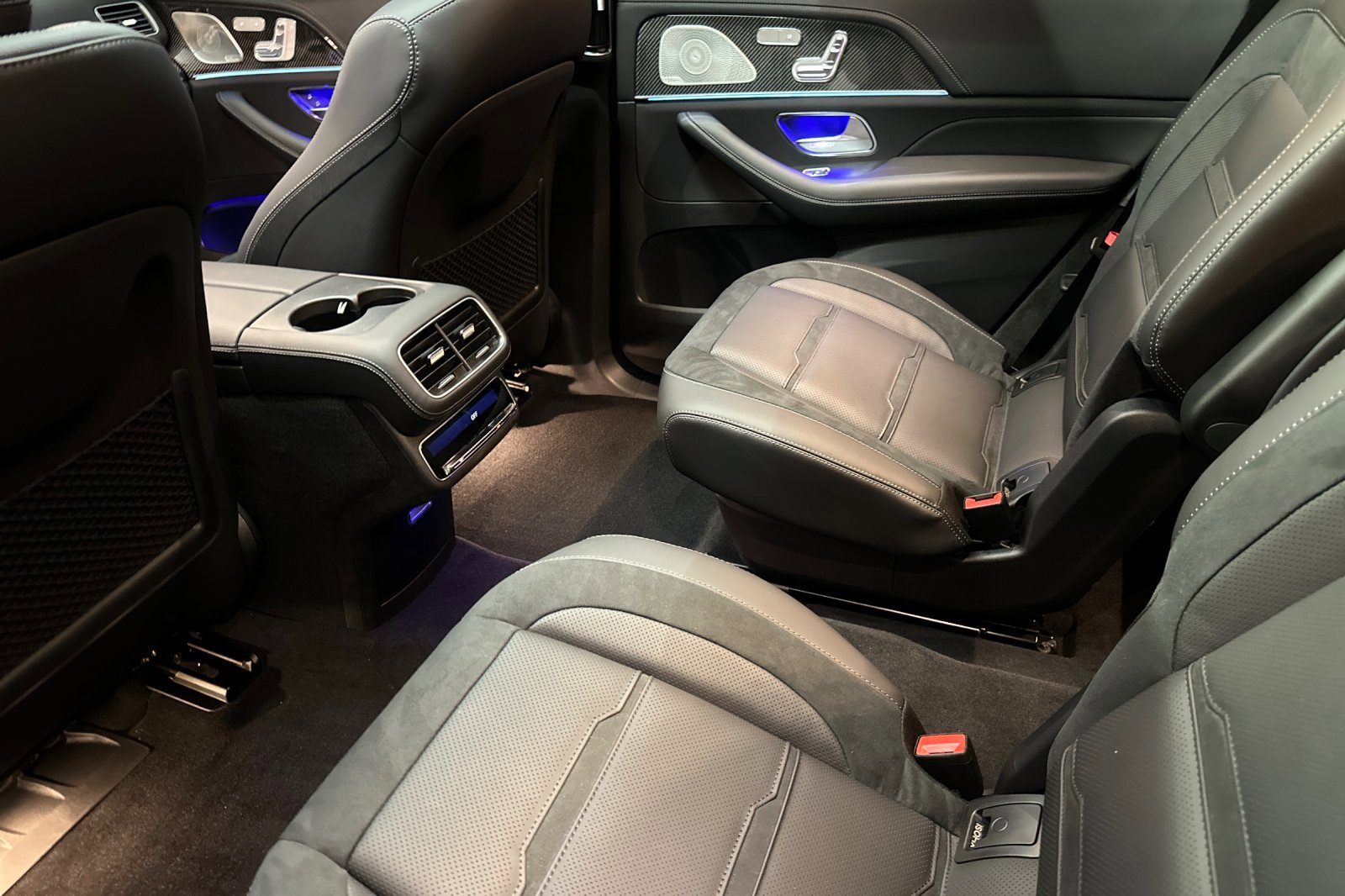 New 2026 Mercedes-Benz GLS 63 AMG 4MATIC image 19