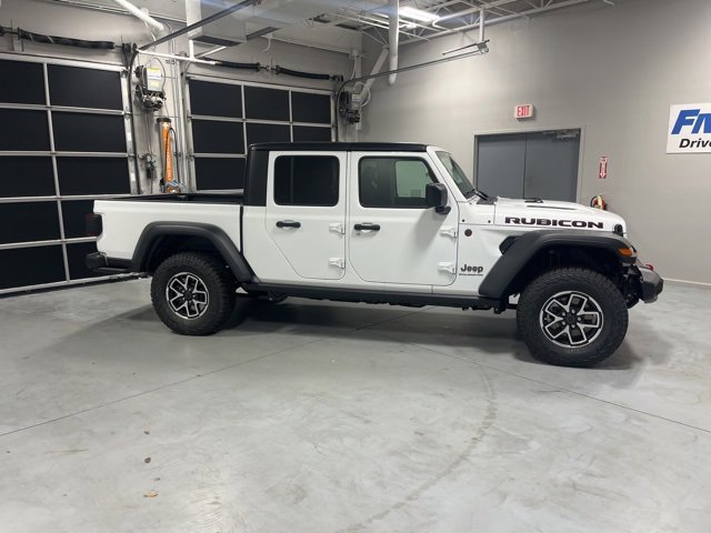 New 2025 Jeep Gladiator Rubicon w/ Convenience Group
