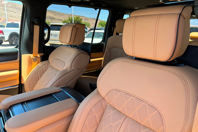 New 2026 Jeep Grand Wagoneer Summit AWD/4WD image 16