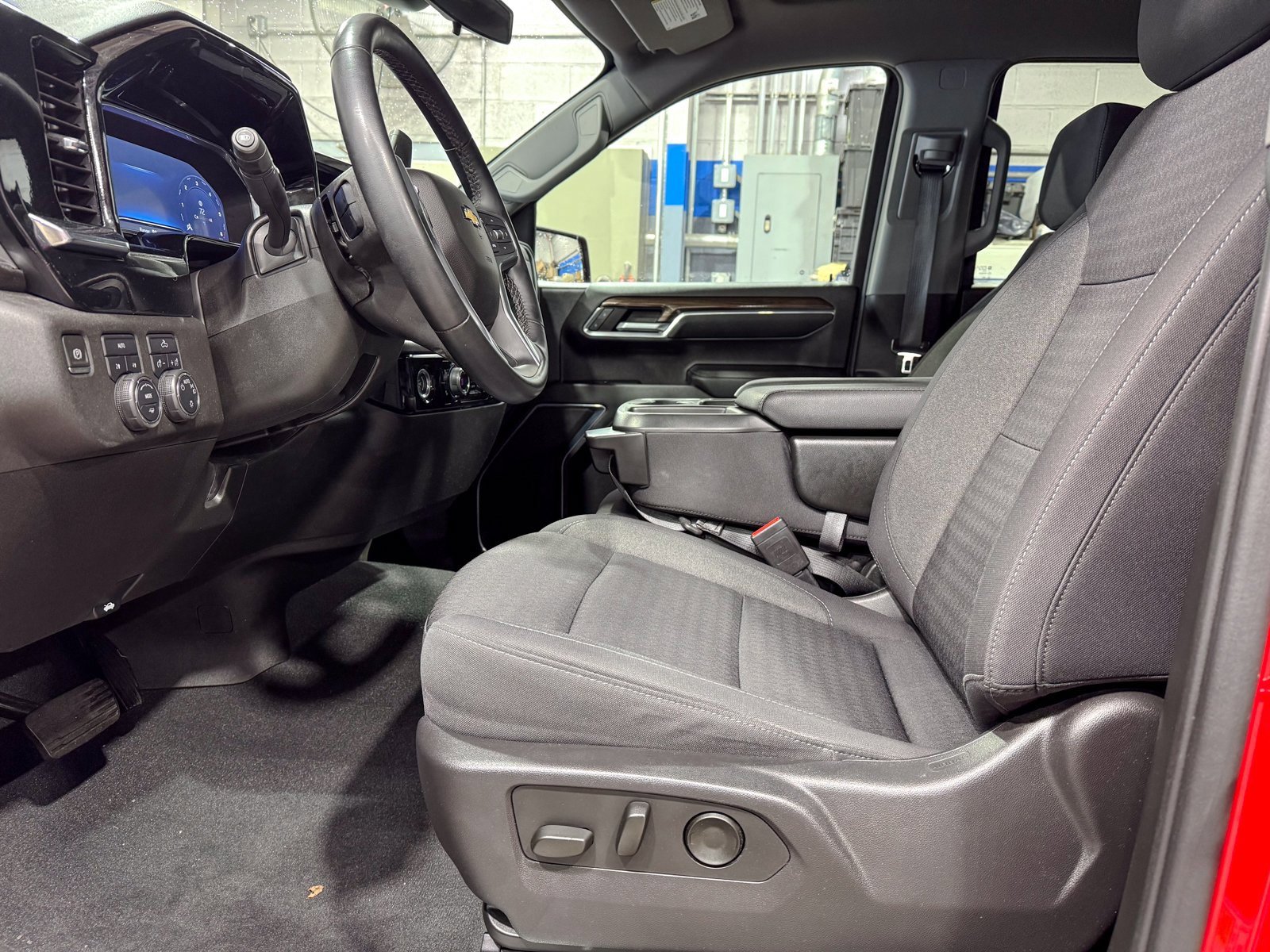 Certified 2023 Chevrolet Silverado 1500 LT image 8