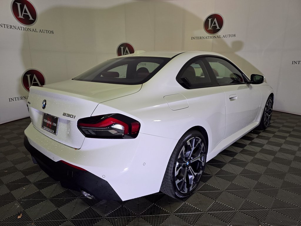 New 2025 BMW 230i xDrive Coupe w/ Premium Package AWD/4WD image 4