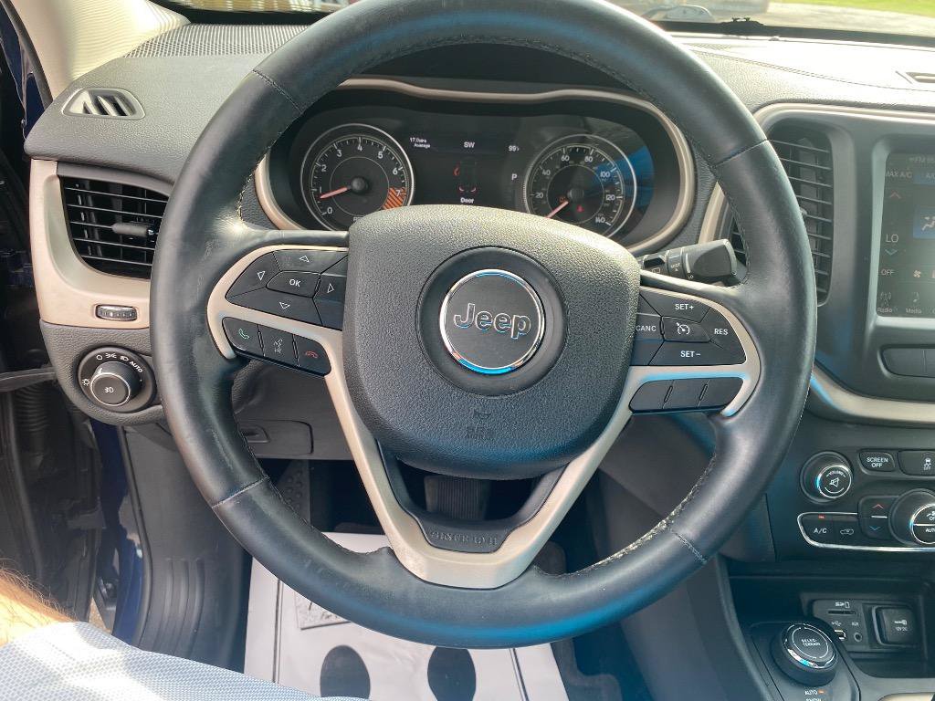 Used 2014 Jeep Cherokee Limited AWD/4WD image 27