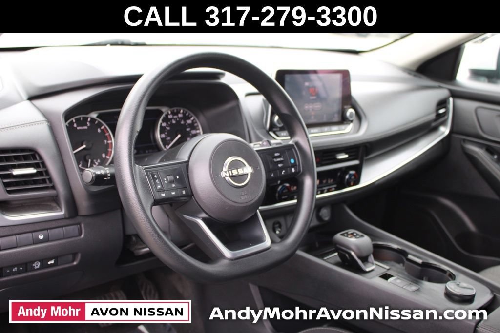 Used 2024 Nissan Rogue SV AWD/4WD image 19