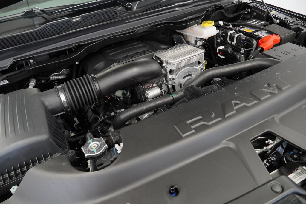 New 2027 RAM 1500 Laramie AWD/4WD image 36