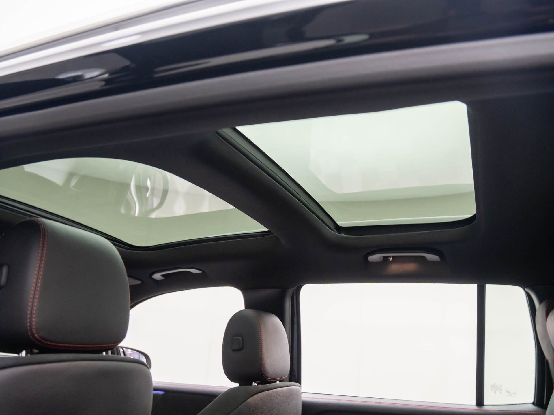 New 2026 Mercedes-Benz GLB 35 AMG 4MATIC image 20