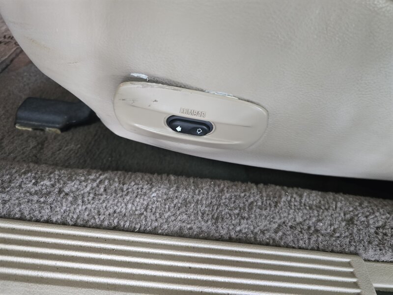 Used 2004 Mercury Grand Marquis LS RWD image 18