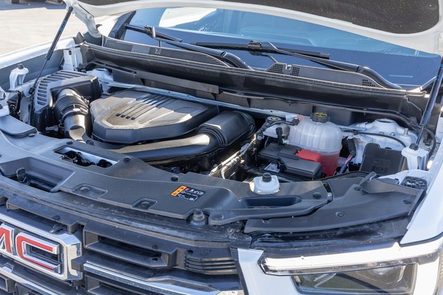 Used 2025 GMC Acadia Elevation image 12