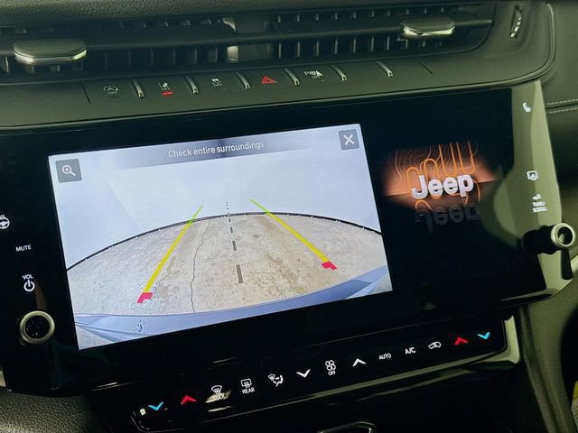 New 2026 Jeep Grand Cherokee Altitude image 17