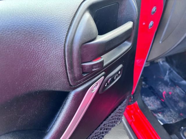 Used 2017 Jeep Wrangler Unlimited Rubicon w/ Dual Top Group image 13