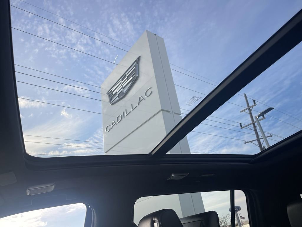 Used 2023 Cadillac Escalade ESV Sport Platinum w/ LPO, ONYX Package image 44