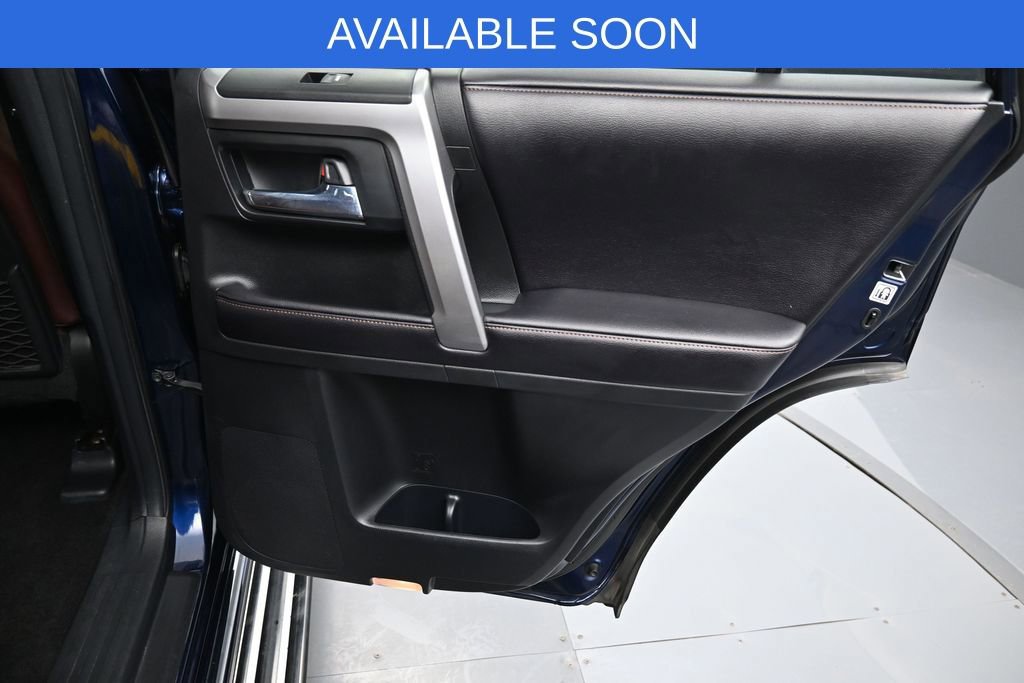 Used 2016 Toyota 4Runner Limited AWD/4WD image 34