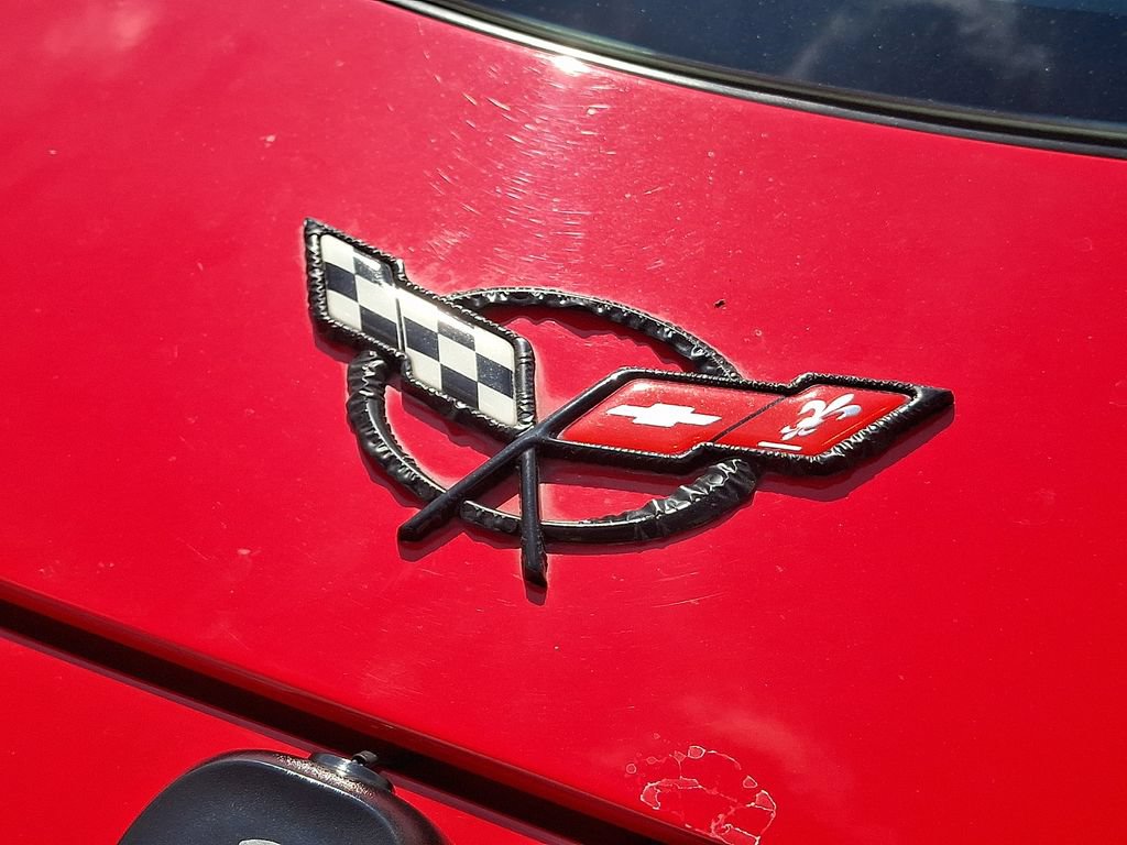 Used 2002 Chevrolet Corvette Coupe w/ Preferred Equipment Group2 RWD image 32