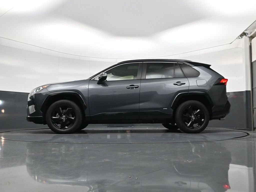 Used 2020 Toyota RAV4 XSE AWD/4WD image 25