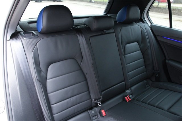 Used 2024 Volkswagen Golf R image 36