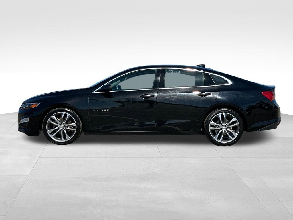 Used 2023 Chevrolet Malibu LT image 2