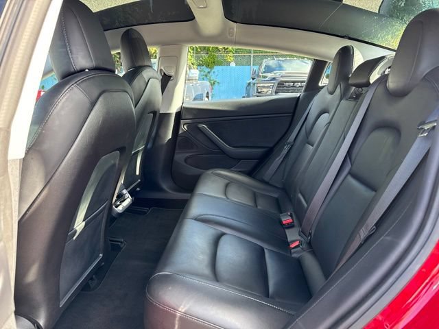Used 2018 Tesla Model 3 Long Range RWD image 16