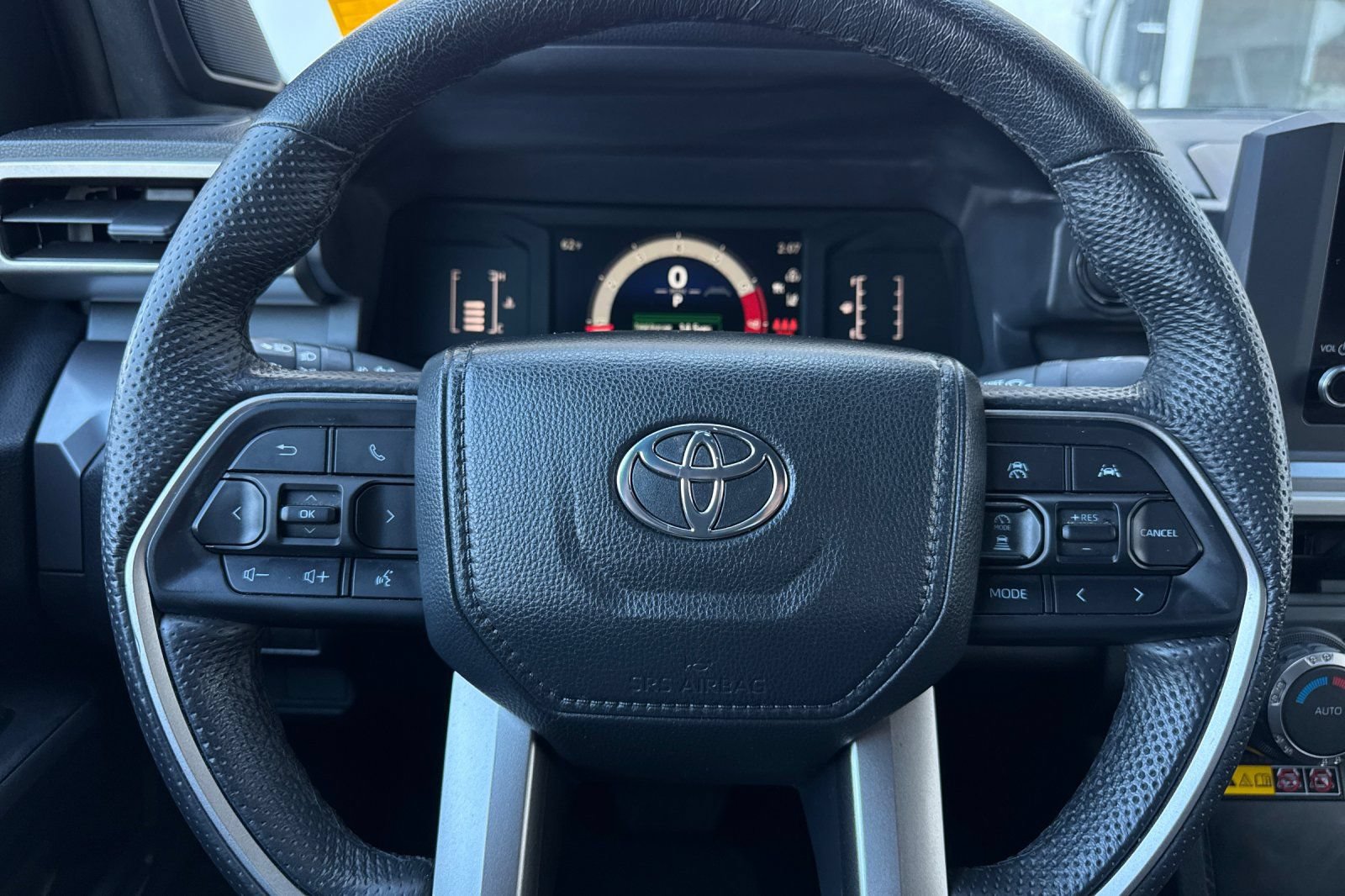 Used 2024 Toyota Tacoma SR5 AWD/4WD image 23