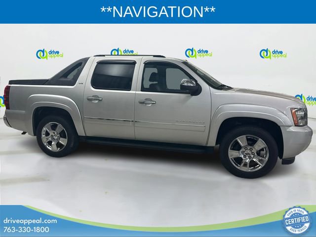Used 2010 Chevrolet Avalanche LTZ image 4