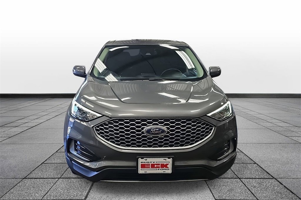 Used 2024 Ford Edge SEL image 2