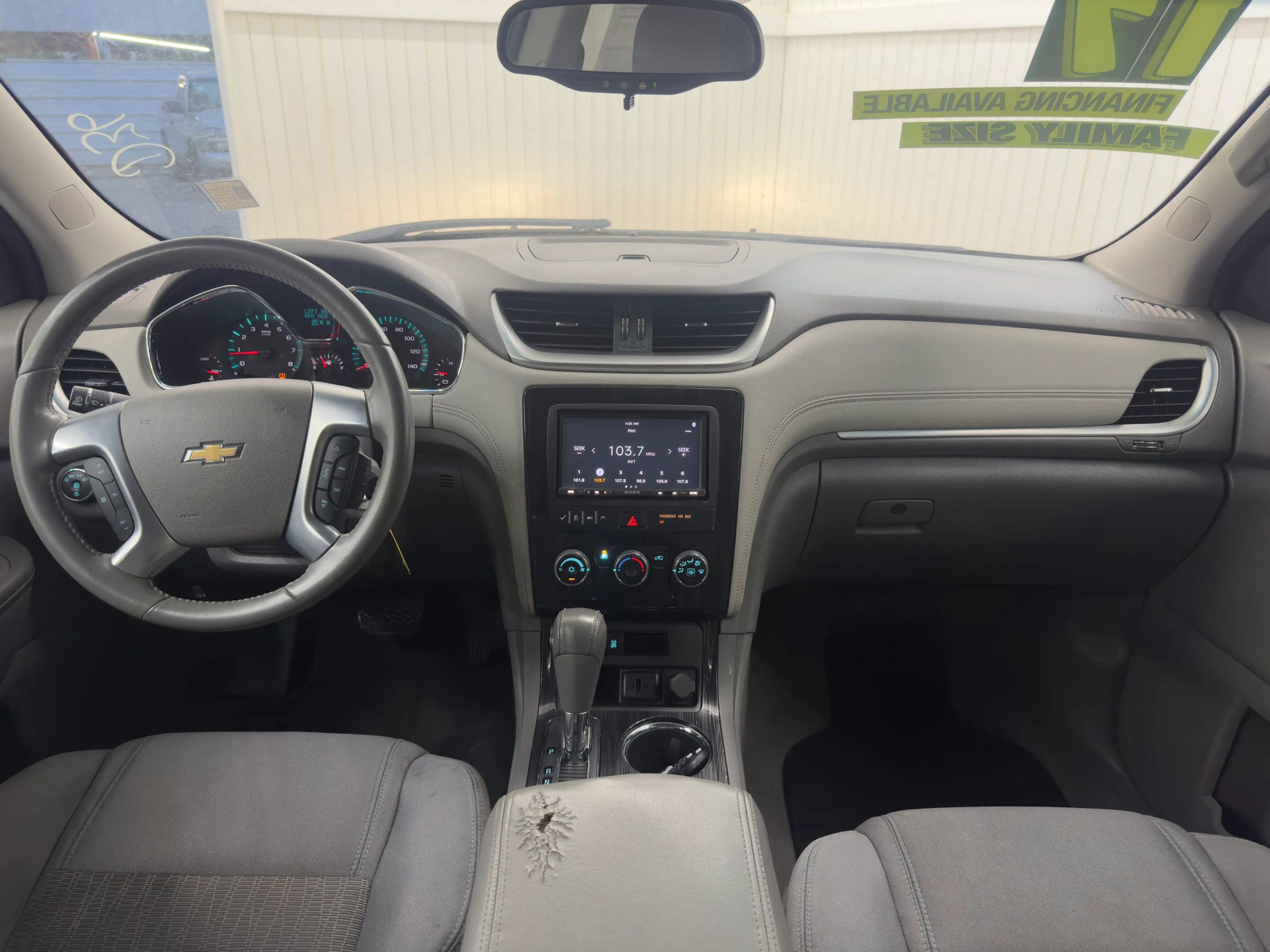 Used 2017 Chevrolet Traverse LT image 17
