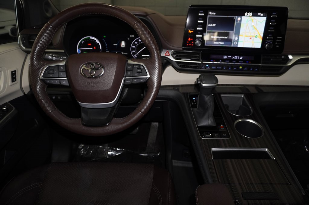 Used 2021 Toyota Sienna Platinum image 13