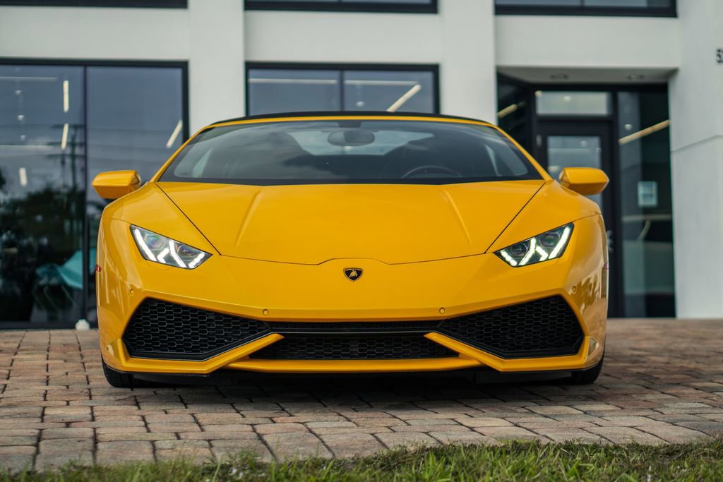 Used 2016 Lamborghini Huracan LP 610-4 image 9