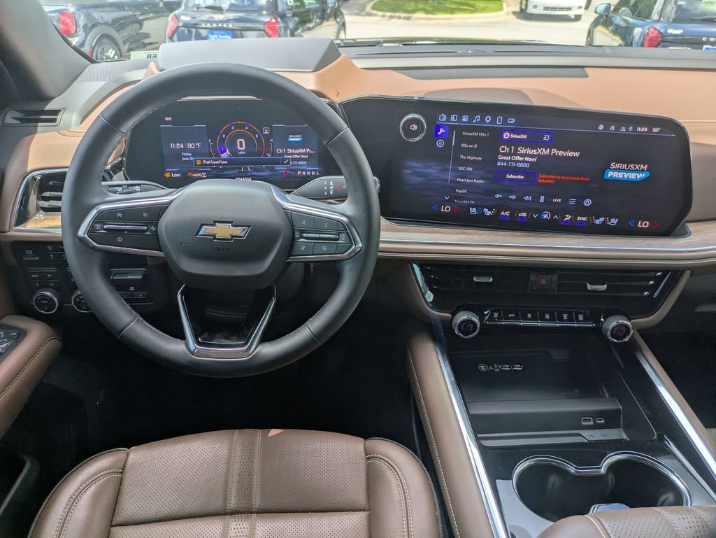 Used 2025 Chevrolet Tahoe High Country AWD/4WD image 29