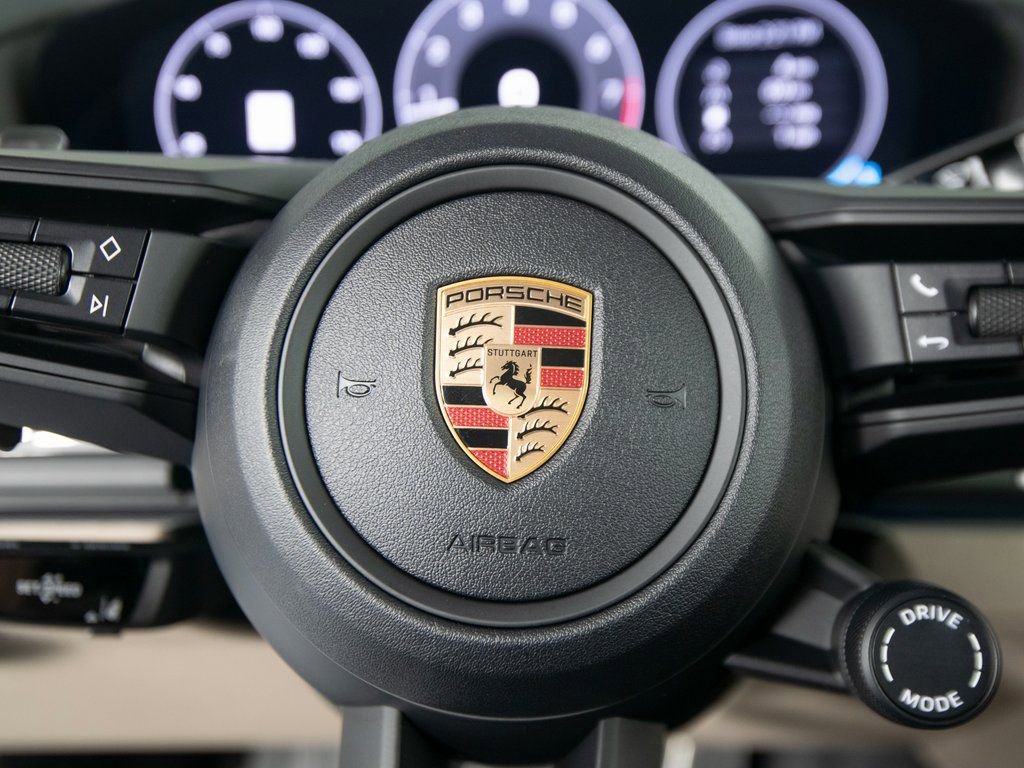 Certified 2025 Porsche Panamera 4 image 29