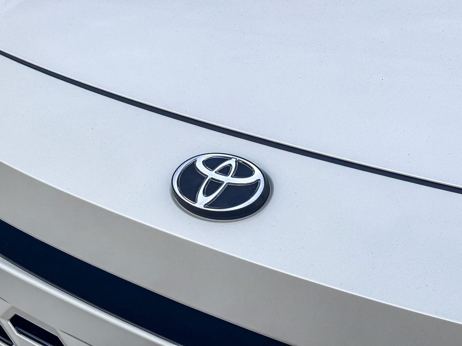 New 2026 Toyota RAV4 XSE AWD/4WD image 10