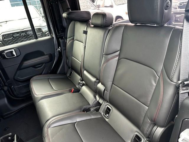 New 2025 Jeep Gladiator Rubicon w/ Convenience Group image 30