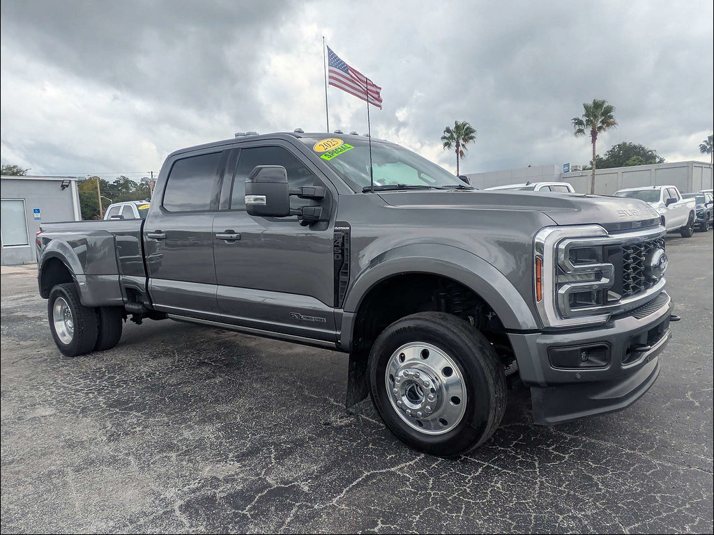 Used 2025 Ford F450 Platinum w/ FX4 Off-Road Package AWD/4WD image 2