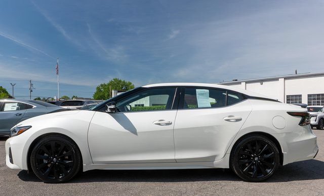 Certified 2023 Nissan Maxima SR w/ Sport Mat Group FWD image 10