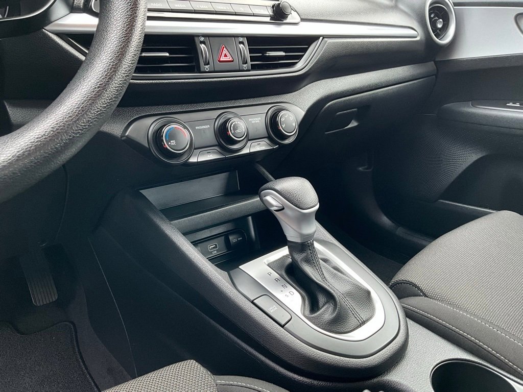 Used 2023 Kia Forte LXS w/ LXS Technology Package image 18