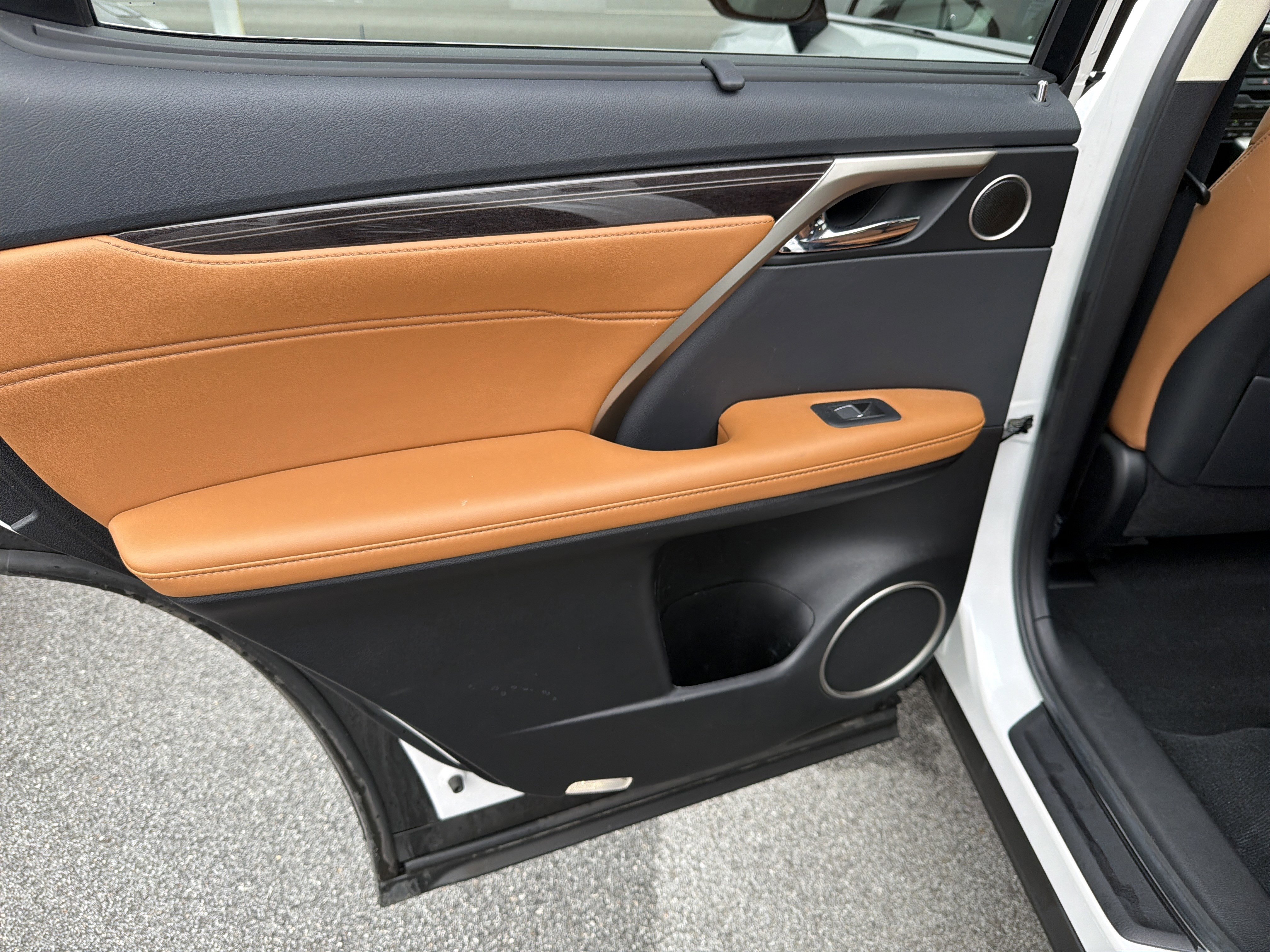 Used 2022 Lexus RX 450h AWD w/ Luxury Package image 77