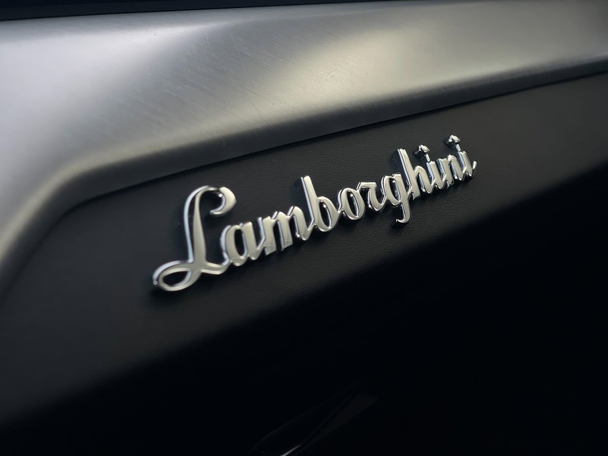 Used 2021 Lamborghini Urus AWD/4WD image 55