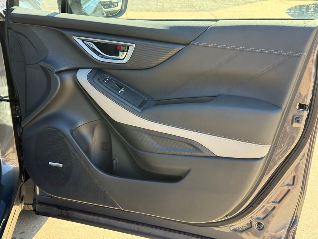 Used 2022 Subaru Forester Limited image 21