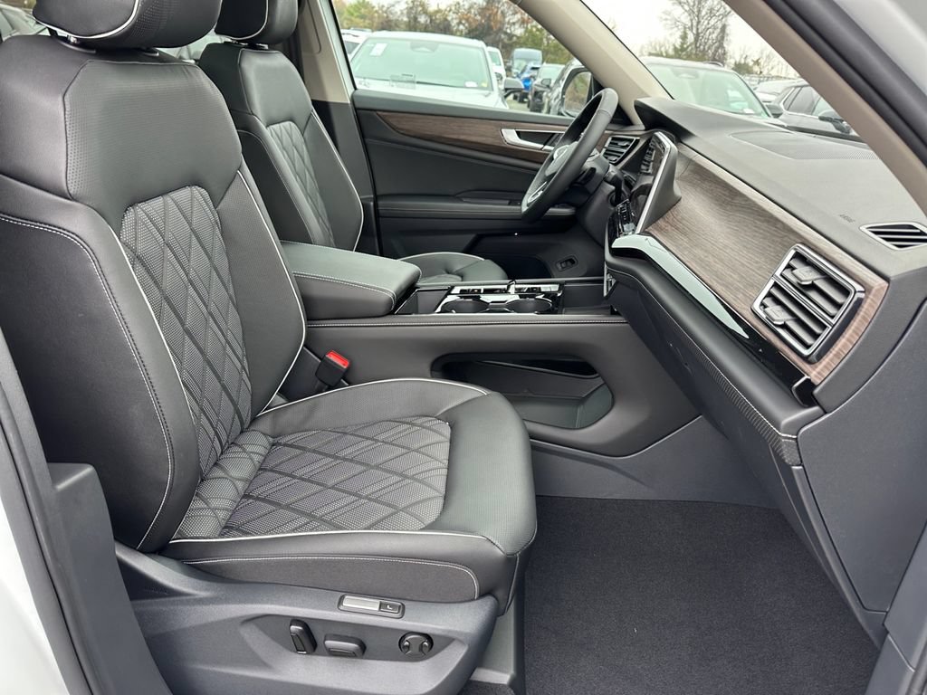 New 2026 Volkswagen Atlas SEL Premium R-Line AWD/4WD image 25