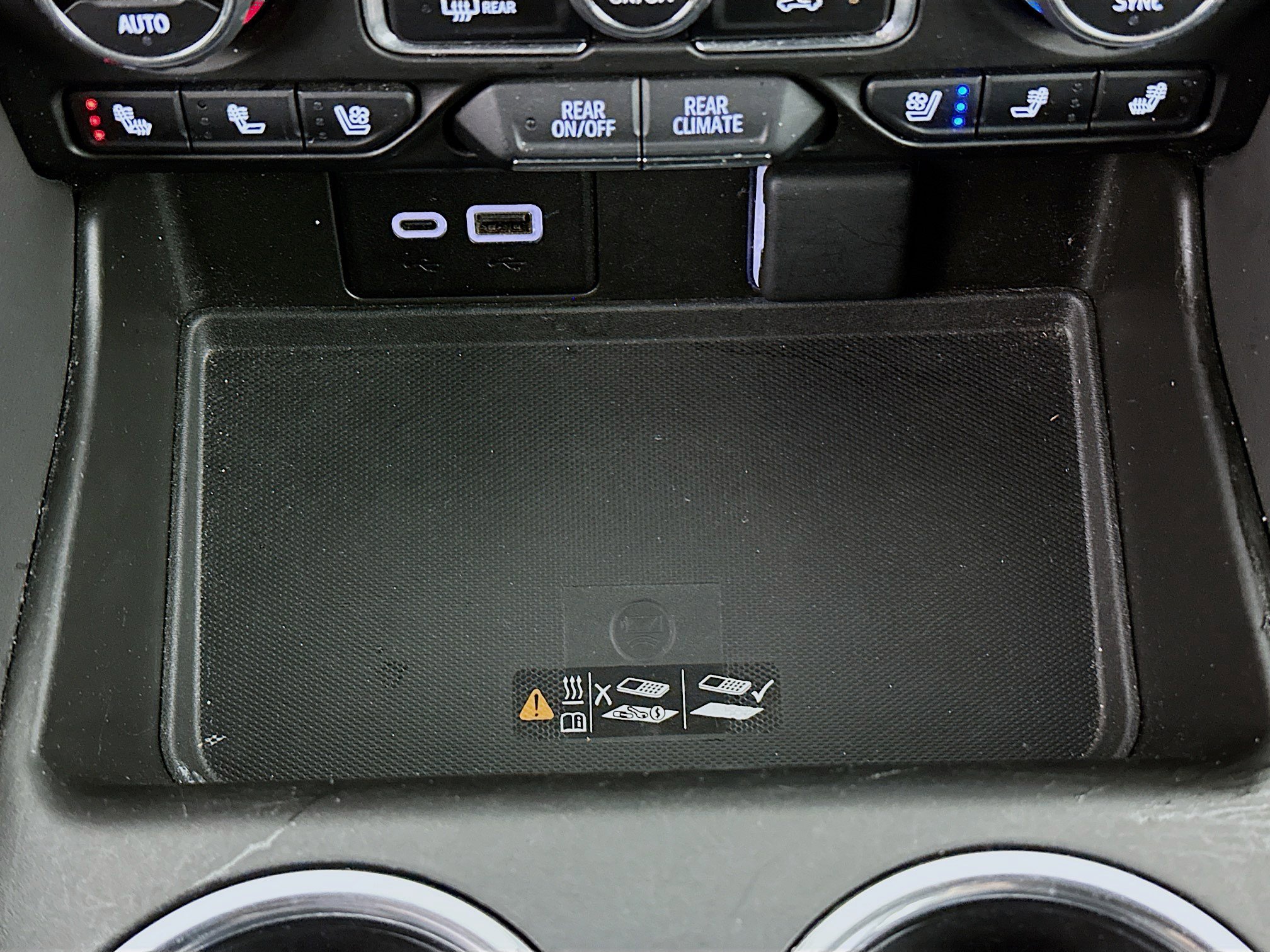 Used 2024 Chevrolet Tahoe Premier image 26