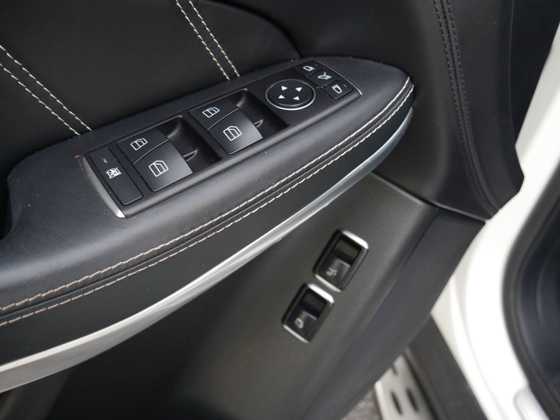 Used 2014 Mercedes-Benz GL 63 AMG 4MATIC image 50