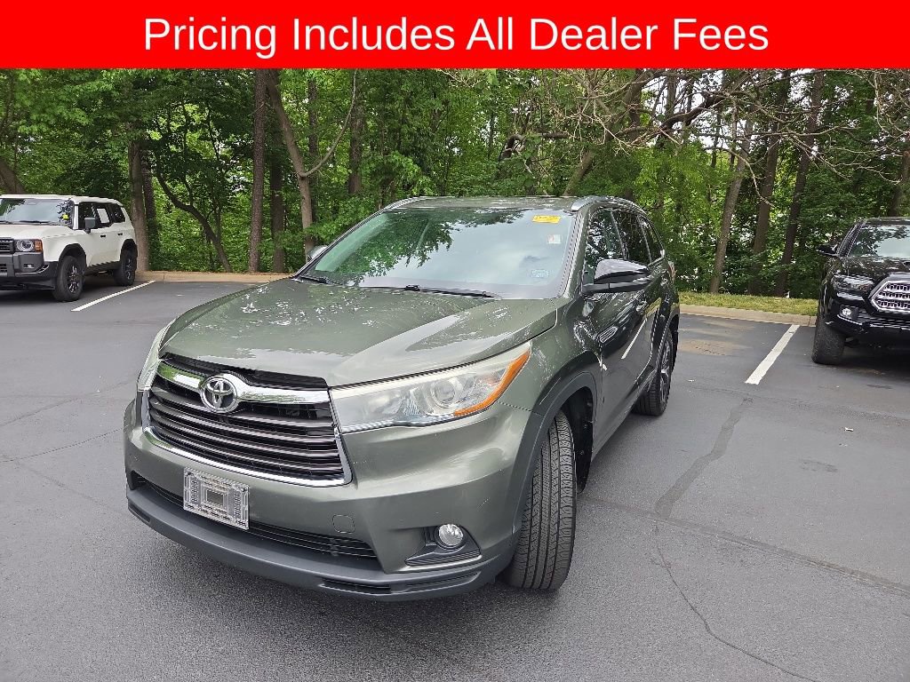 Used 2016 Toyota Highlander XLE AWD/4WD image 23