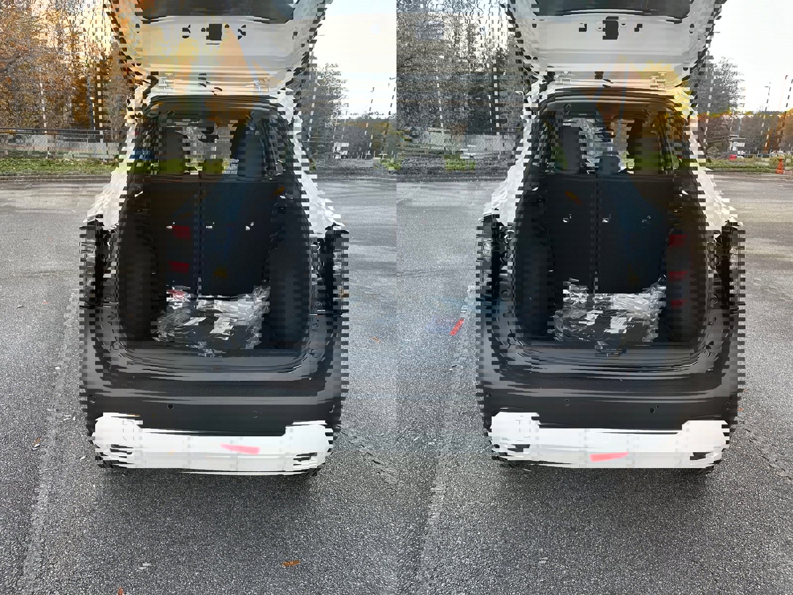 New 2026 Nissan Kicks S image 18