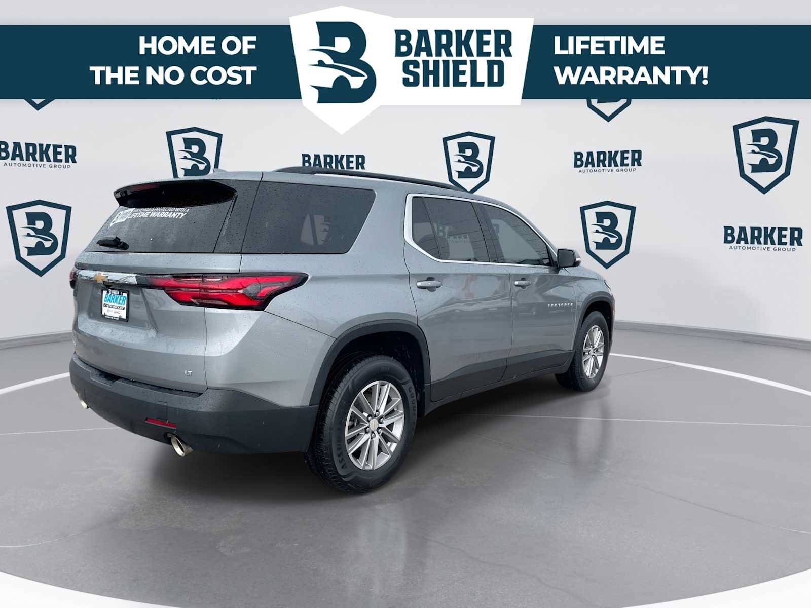 Used 2023 Chevrolet Traverse LT FWD image 9