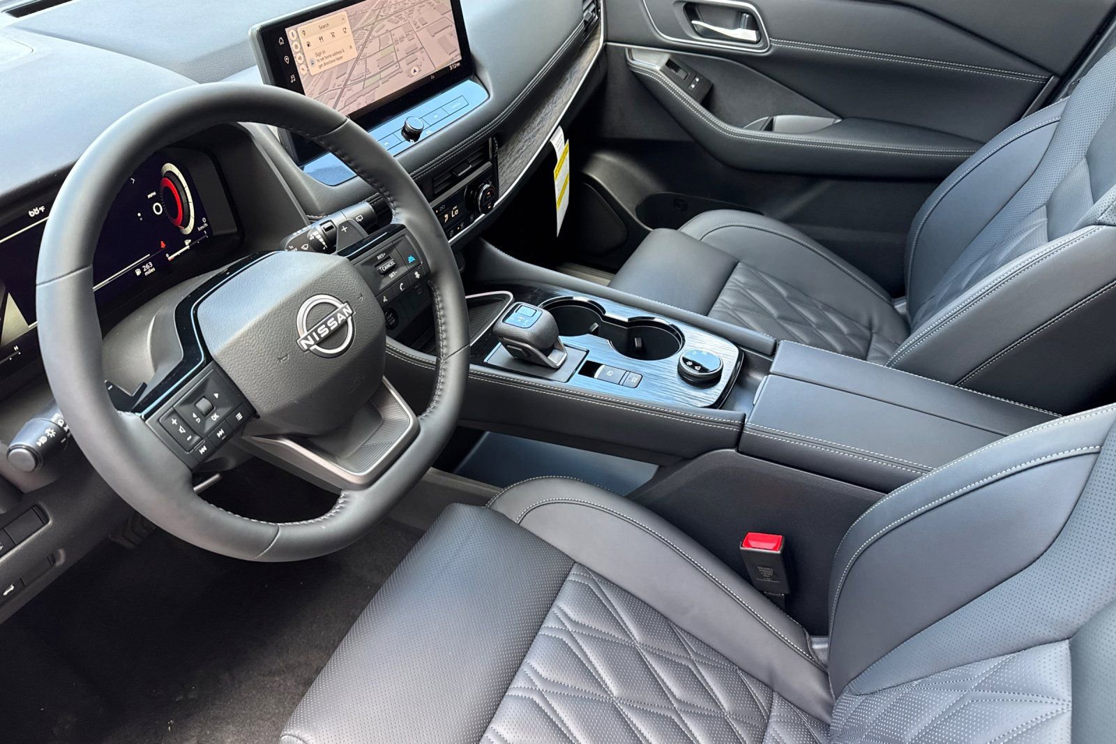 New 2026 Nissan Rogue Platinum w/ Platinum Premium Package AWD/4WD image 7