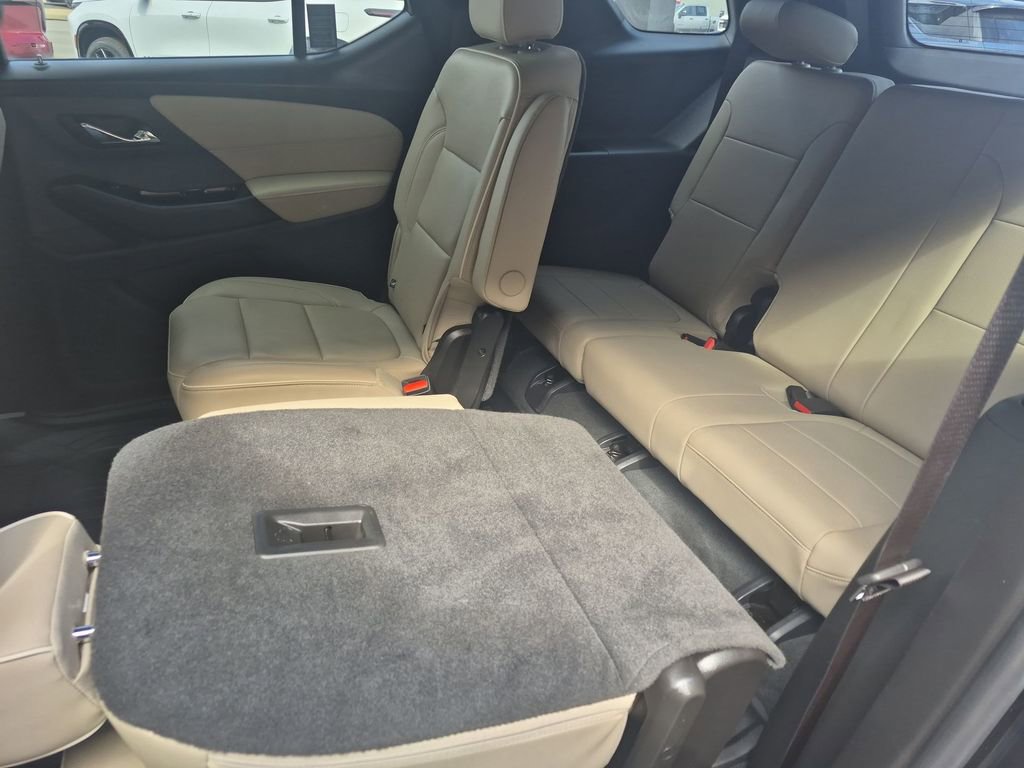 Used 2022 Chevrolet Traverse Premier w/ LPO, Floor Liner Package image 30