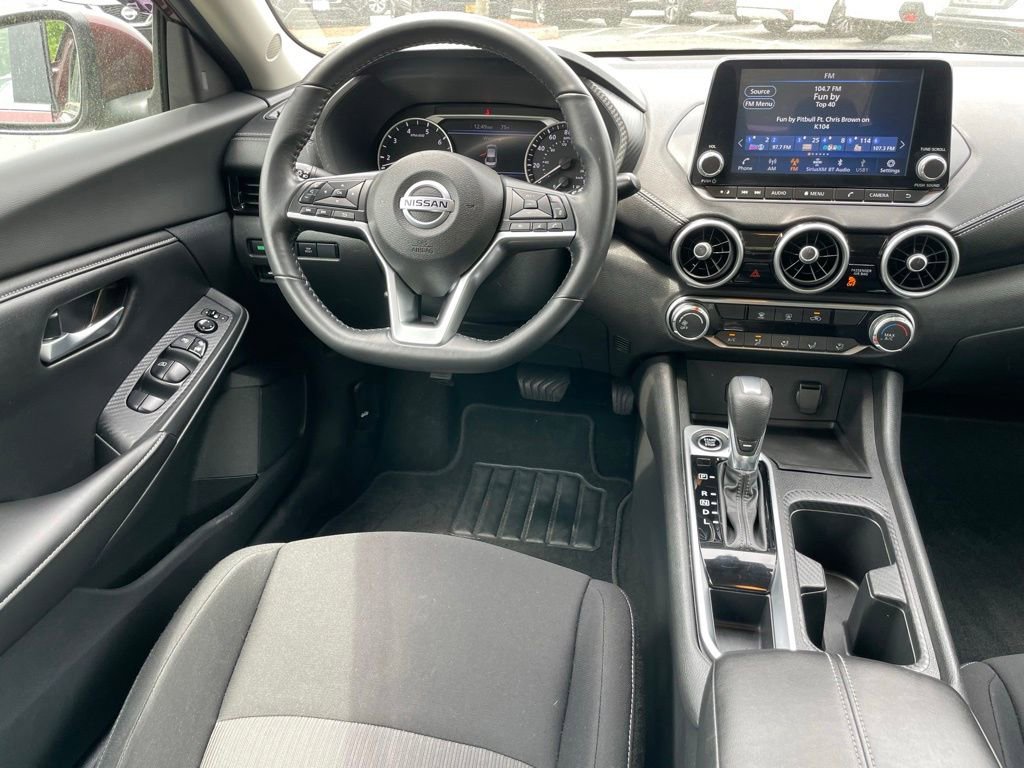 Used 2022 Nissan Sentra SV w/ Trunk Package image 9