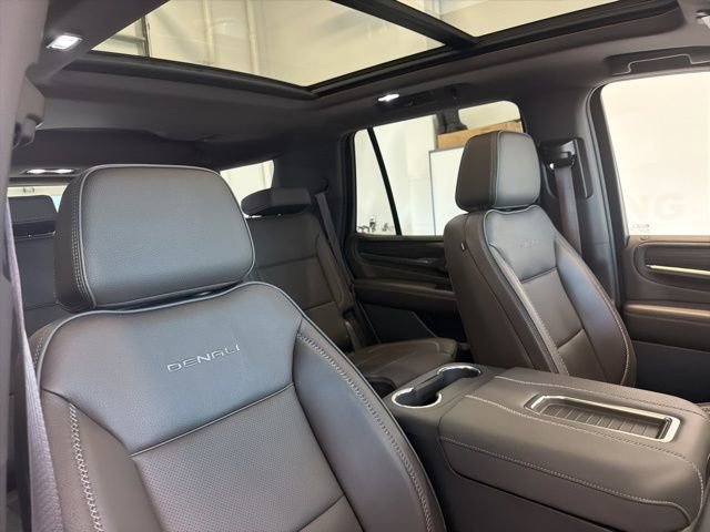 Used 2023 GMC Yukon Denali AWD/4WD image 47