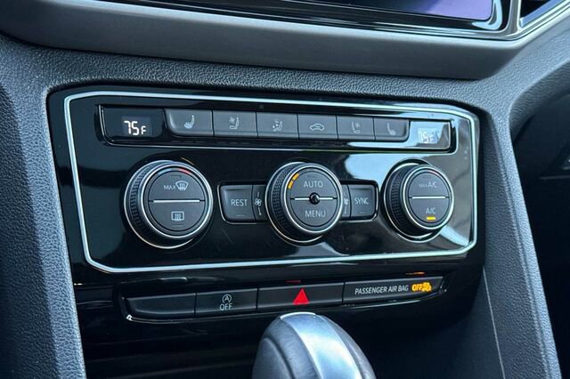 Used 2021 Volkswagen Atlas SEL Premium image 18